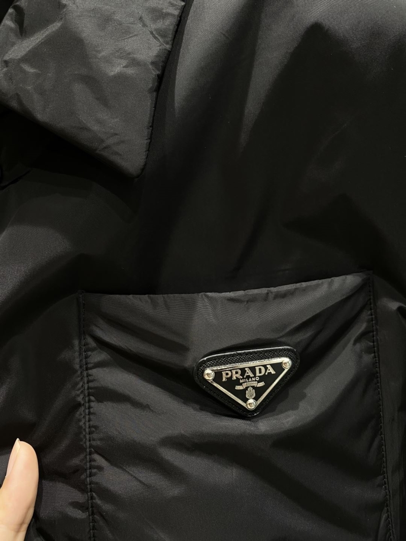 Pra*a outwear